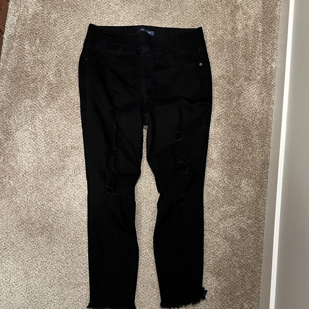 Old Navy Black Cropped Distressed Jeans